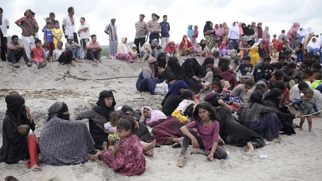 Kementerian Luar Negeri RI mengungkap alasan pengungsi Rohingya tertampung di Indonesia usai muncul gelombang baru dari etnis ini yang datang ke Aceh.