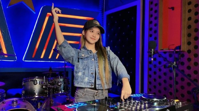 Nge-DJ di TikTok, Friska Jadi Terkenal dan Kini Punya Banyak Penggemar