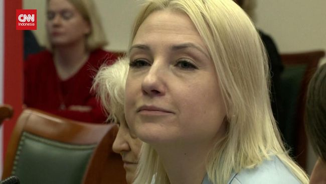 VIDEO: Yekaterina Duntsova, Jurnalis yang Jadi Lawan Putin di Pilpres