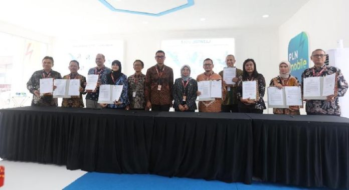 PLN Perkokoh Ekosistem Kendaraan Listrik