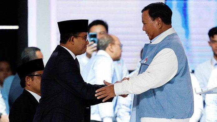 Sama-sama Kampanye Akbar di Jawa Timur, Anies Datangkan Rhoma Irama, Prabowo Dimeriahkan Denny Caknan