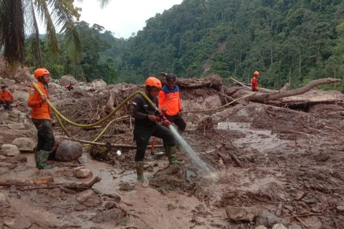 Longsor di Pesisir Selatan Sumbar: Pencarian Korban Diperpanjang hingga 21 Maret