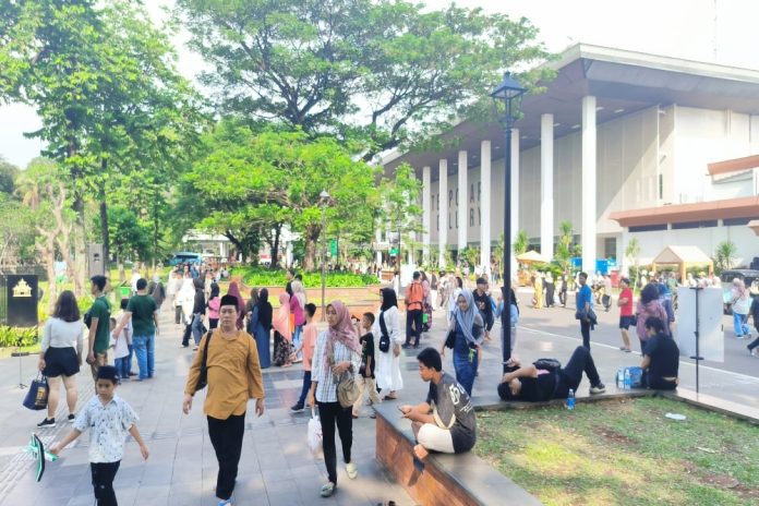 Libur Lebaran 2024, Jumlah Pengunjung Taman Mini (TMII) Tembus 20.000