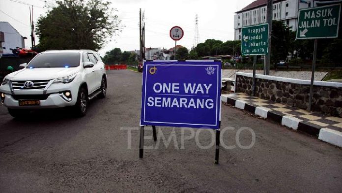 One Way Arus Mudik, 40 Ribu Kendaraan Lintasi Gerbang Tol Kalikangkung Semarang Hari Ini