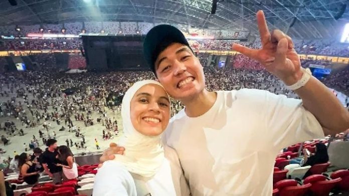 Perjuangan Nycta Gina dan Rizky Kinos Nonton Konser Bruno Mars di Singapura