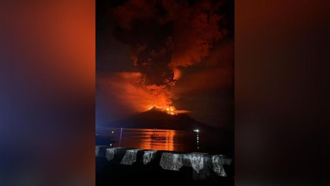 Status Gunung Ruang Naik Jadi Awas Gegara Erupsi, Berpotensi Tsunami ...