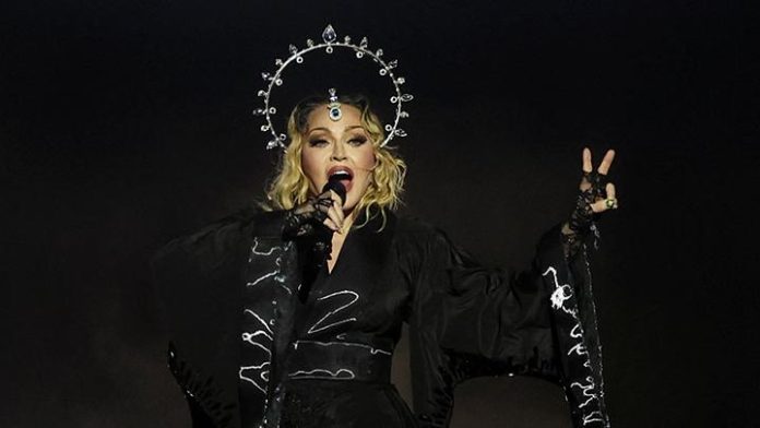 Pecahkan Rekor, Penonton Konser Madonna di Brasil Mencapai 1,6 Juta Orang