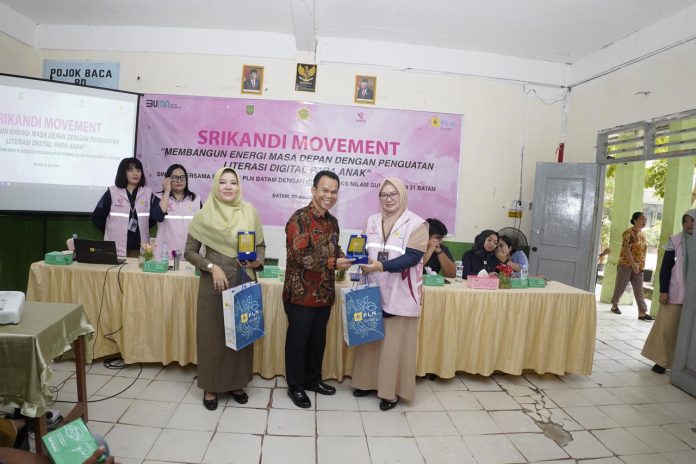 Sempena Hari Anak Nasional 2024, Srikandi PLN Batam Berikan Edukasi Ketenagalistrikan di SMPN 31 Batam - insightkepri.com