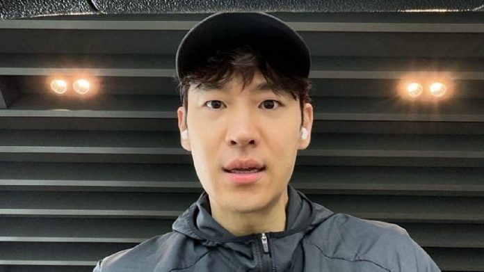 Ultah ke-40, Lee Je Hoon Bikin Fans Khawatir Usai Hapus Semua Foto di Instagram