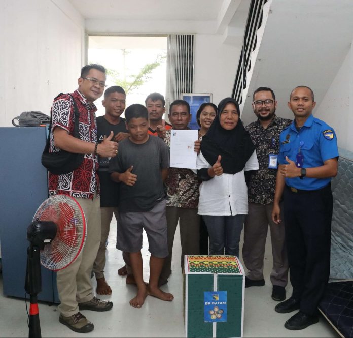 Dukung Proyek Rempang Eco-City, 8 KK Asal Desa Blongkeng Bergeser ke Hunian Sementara - BP Batam