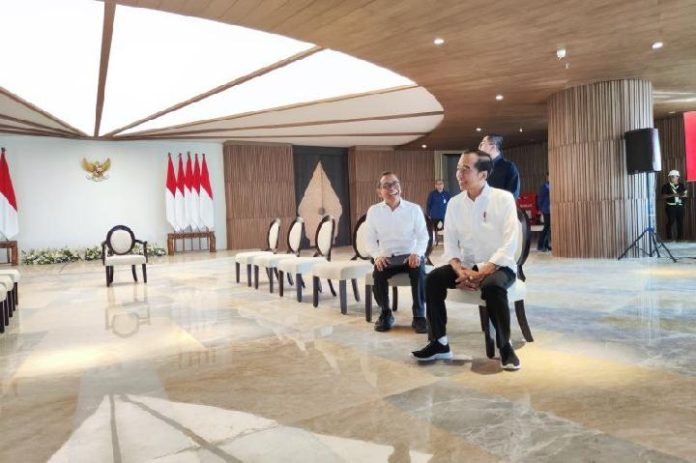 Istana Kirim Furnitur untuk Sidang Kabinet di IKN Pakai Hercules