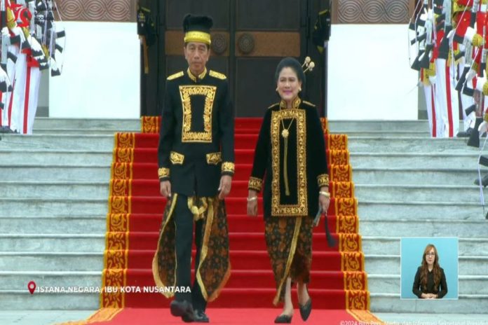 Jokowi Full Kenakan Pakaian Adat di HUT Ke-79 RI, Ini Maknanya