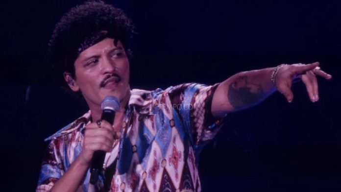 Bruno Mars Sapa Fans Pakai Bahasa Indonesia saat Konser Hari Pertama di Jakarta