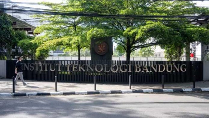 KM ITB Protes Kewajiban Mahasiswa Penerima Beasiswa UKT Bekerja Paruh Waktu di Kampus