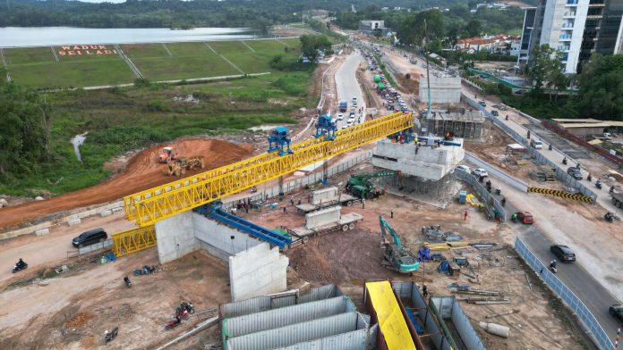 Pekerjaan Flyover Sei Ladi Memasuki Tahap Pemasangan Balok Girder - BP Batam