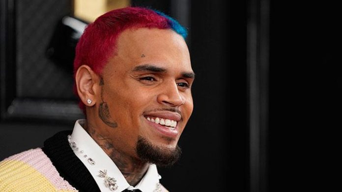 Chris Brown Dituduh Lakukan Pelecehan Seksual di Yacht Milik Sean 'Diddy' Combs