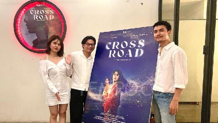 Cerita Para Pemeran Cross Road Hidupkan Teka-teki di Film Misteri Horor