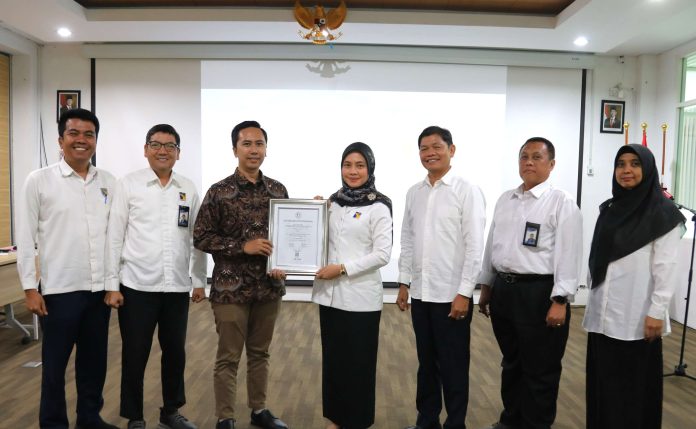 Instalasi Radiologi dan MCU RSBP Batam Terima Sertifikat ISO 9001:2015 - BP Batam