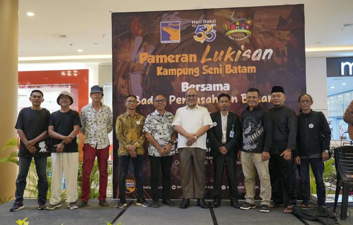 Semarak Hari Bakti, BP Batam Bersama Komunitas Kampung Seni Batam Gelar Pameran Lukisan - BP Batam