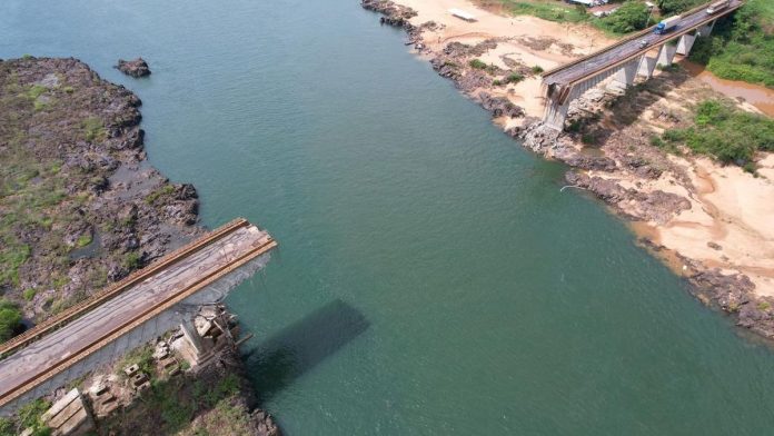 Jembatan Ambruk di Brasil: 4 Tewas, Ribuan Liter Kimia Cemari Sungai