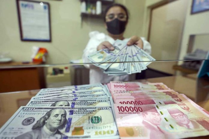 Nilai Tukar Rupiah terhadap Dolar AS Hari Ini, Selasa 24 Desember 2024