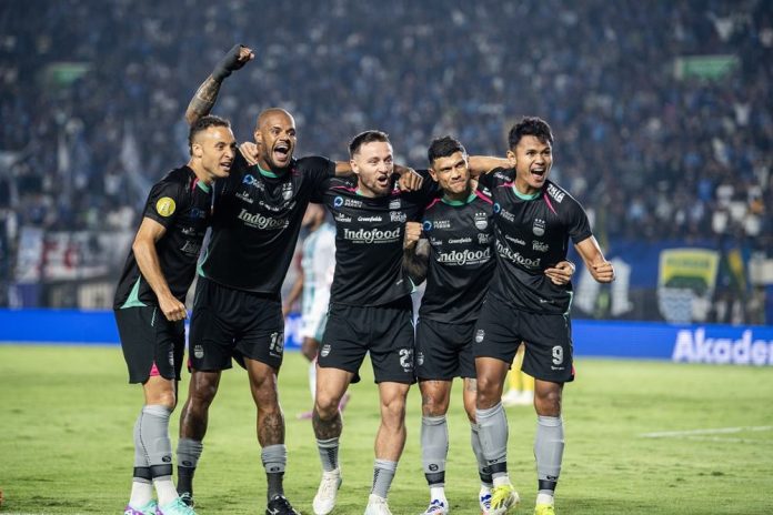 Persib Bandung Naik ke Puncak Klasemen Liga 1 Usai Tekuk Persis Solo Milik Kaesang