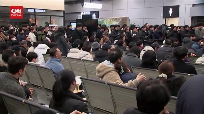 VIDEO: Suasana Duka di Ruang Tunggu Bandara Muan Korsel