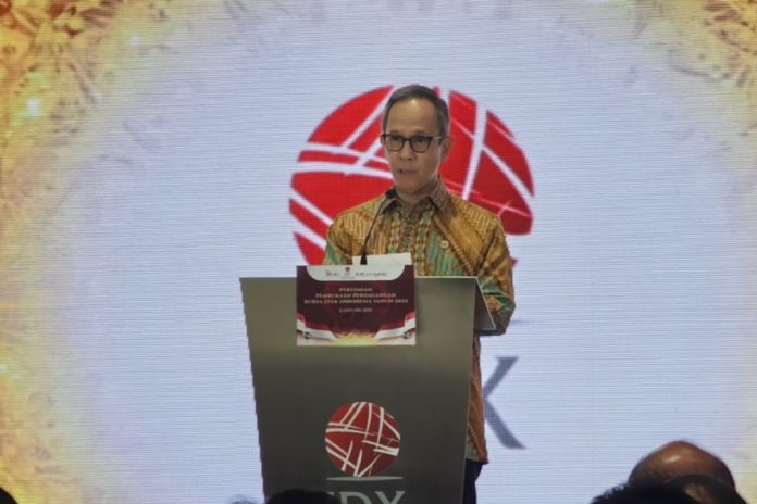 Bos OJK Tegaskan Perlindungan Investor Ritel dari Saham yang Bergerak Tak Wajar