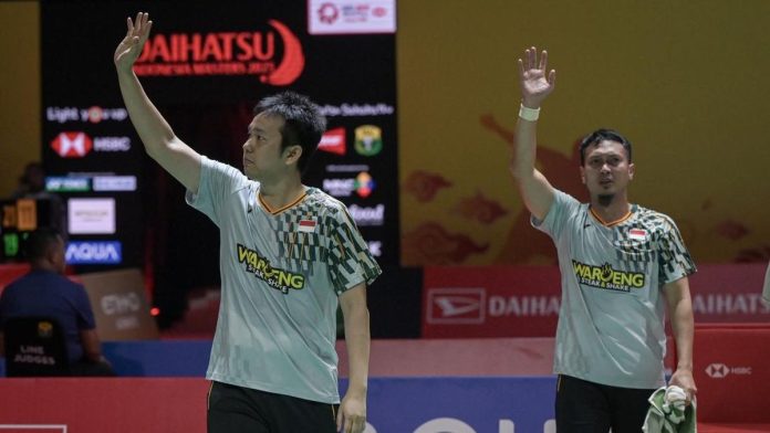 FOTO: Aksi Terakhir Ahsan/Hendra di Lapangan Badminton