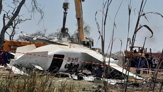 FOTO: Penampakan Pesawat Jatuh di Sudan Selatan Tewaskan 20 Orang