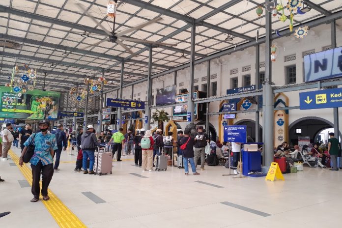 KAI Siapkan 4 Juta Tiket Kereta Saat Lebaran 2025