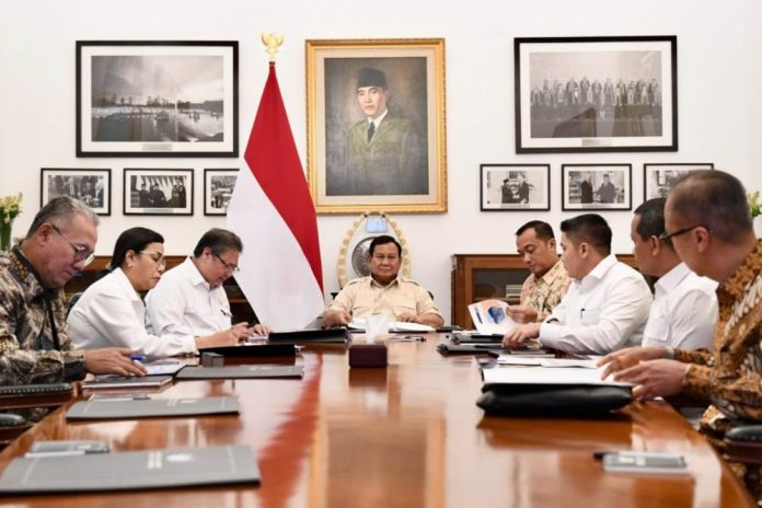 Ratas dengan Menteri Soal Lahan Sawit, Prabowo Beri Tugas ke Satgas Bentukan Jokowi