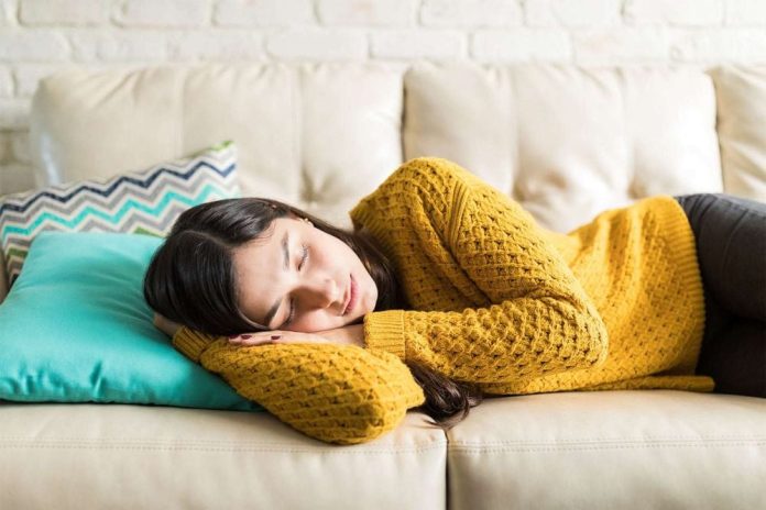7 Tips Mengatasi Kantuk Saat Berpuasa