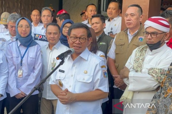 Bekasi Banjir, Pemprov DKI Bakal Beri Bantuan PPSU hingga Beras