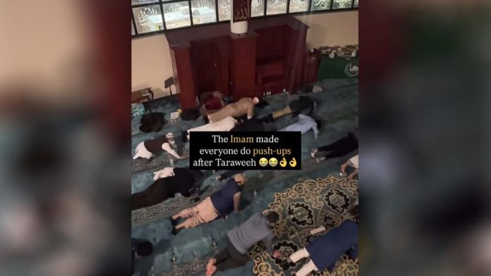 Imam Masjid Baltimore AS Bikin Metode Unik Push Up Zikir usai Salat