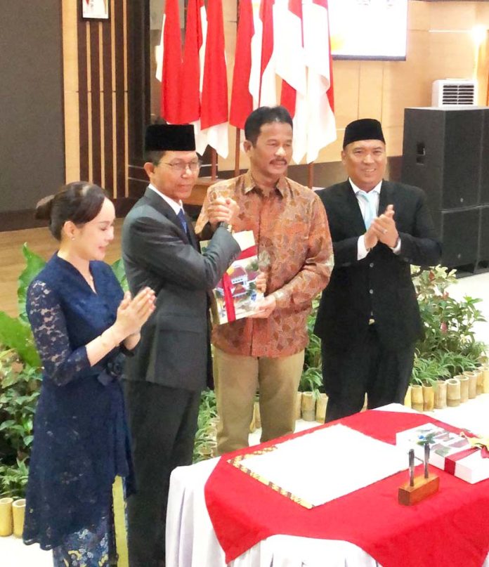 Wagub Kepri Hadiri Sertijab Walikota dan Wakil Walikota Batam Periode 2025-2030 - Mimbarkepri.co