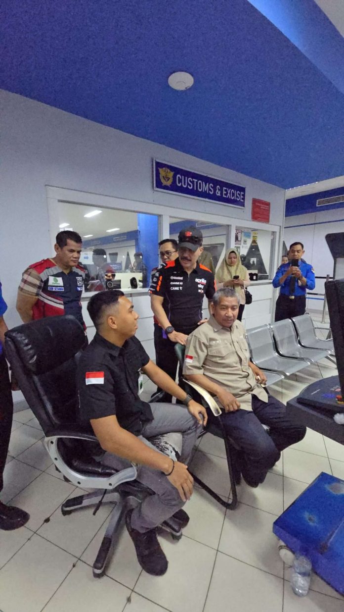 Anggota/Deputi Bidang Pengelolaan Bandara, Pelabuhan dan Lalu Lintas Barang BP Batam Tinjau Kesiapan Arus Balik di Terminal Ferry Internasional Batam Centre - BP Batam