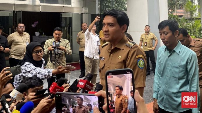 Lucky Hakim Akui Salah Liburan ke Jepang, Siap Diberhentikan Sementara