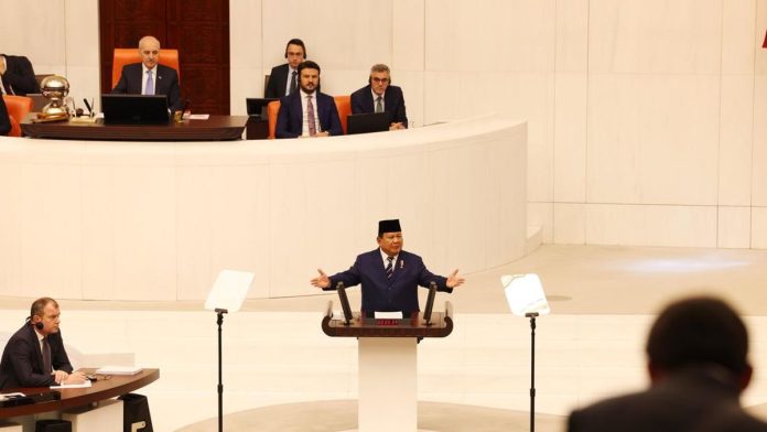 Prabowo Pidato di depan Parlemen Turki: Saya Agak Grogi