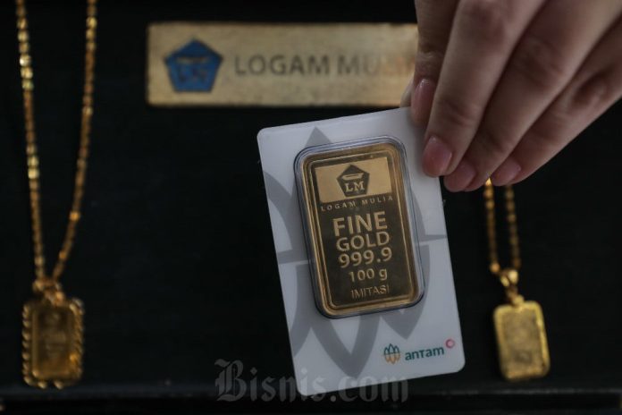Harga Emas Antam Hari Ini Anjlok Jadi Rp1,8 Juta, Saatnya Borong?