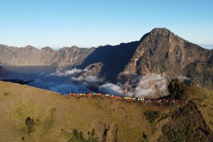 Turis Brasil Jatuh ke Jurang 200 Meter di Rinjani, Begini Kronologinya