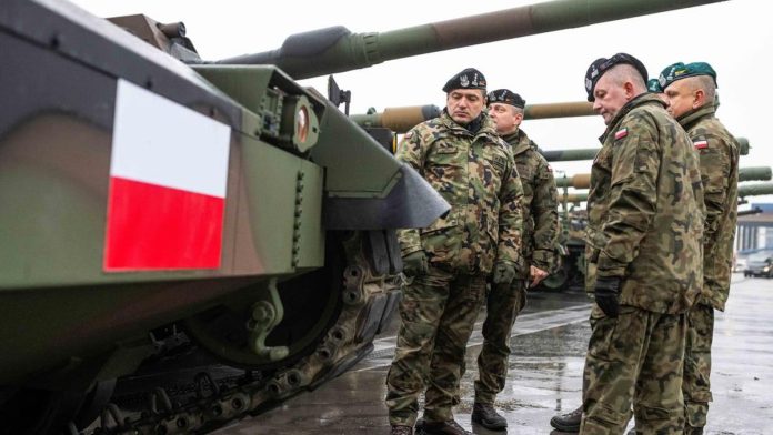 Polandia Kirim 5 Ribu Tentara ke Perbatasan Jerman