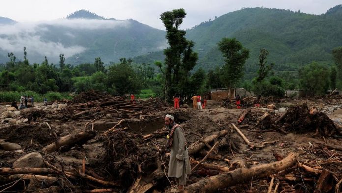 FOTO: Horor Banjir Pakistan Bak 'Kiamat' Tewaskan 356 Orang