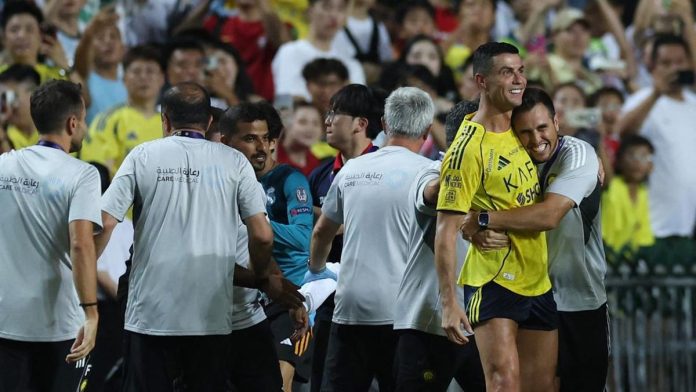 FOTO: Sadio Mane Injak Perut Lawan, Ronaldo Kunci Al Nassr Menang