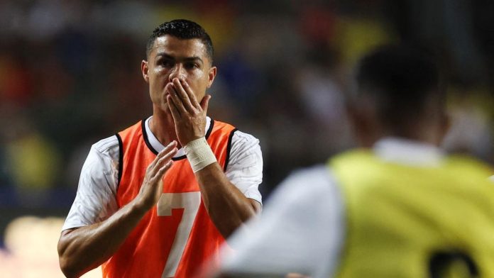 Perlakuan Fans Hong Kong ke Ronaldo dan Messi Beda Banget