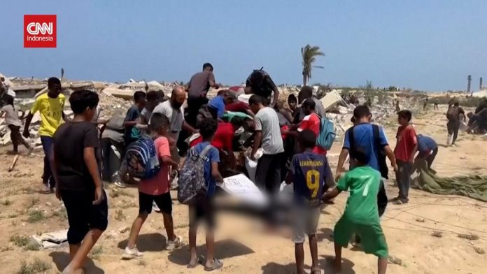 VIDEO: Detik-detik Bocah Gaza Tewas Tertimpa Bantuan Datang via Udara