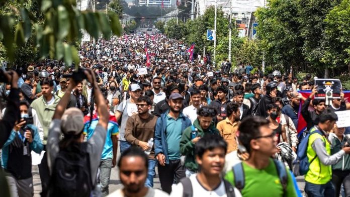 Polisi Nepal Tembaki Demonstran Minta Setop Blokir Medsos, 17 Tewas