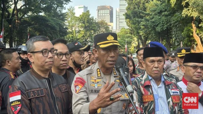Polisi Patroli Skala Besar hingga Sasar Gang-gang di Jakarta Usai Demo