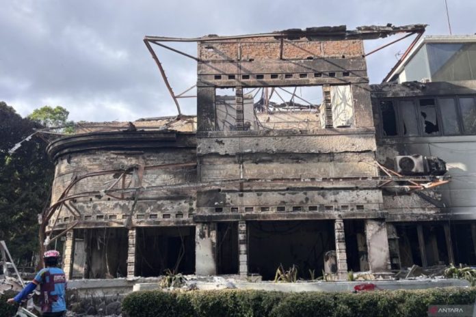 Polisi Tetapkan 16 Tersangka Kasus Perusakan Fasum terkait Demo Jakarta