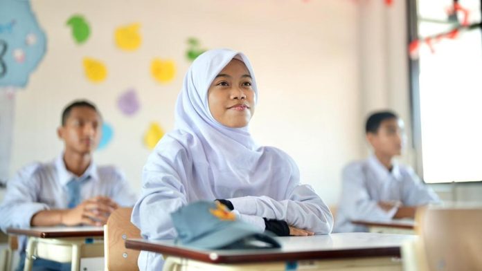 Sekolah Rakyat Buka Jalan Mimpi Adelia di Tengah Hidup Penuh Ujian